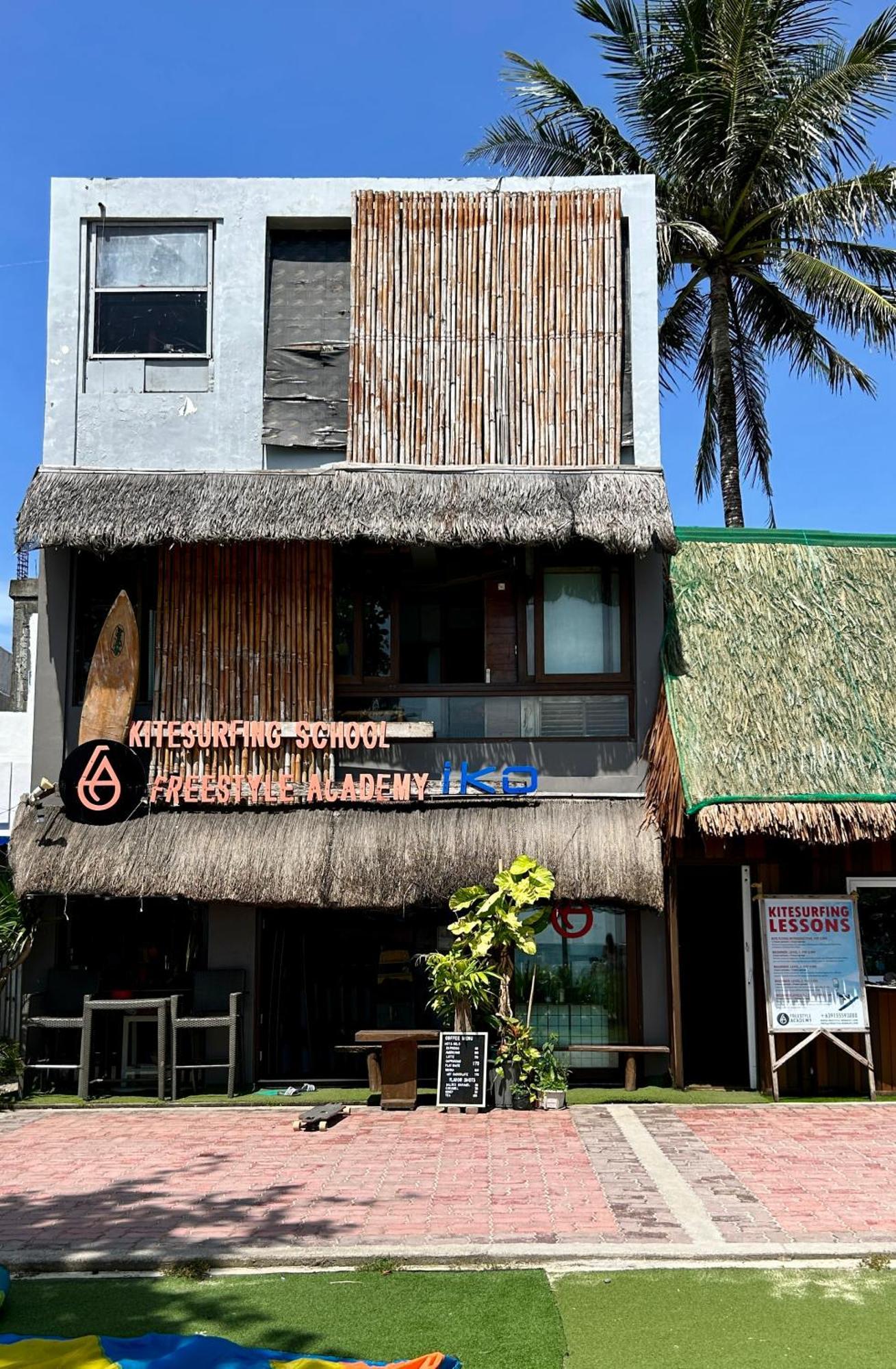 Lazy Dog Bed & Breakfast Balabag  Exterior photo